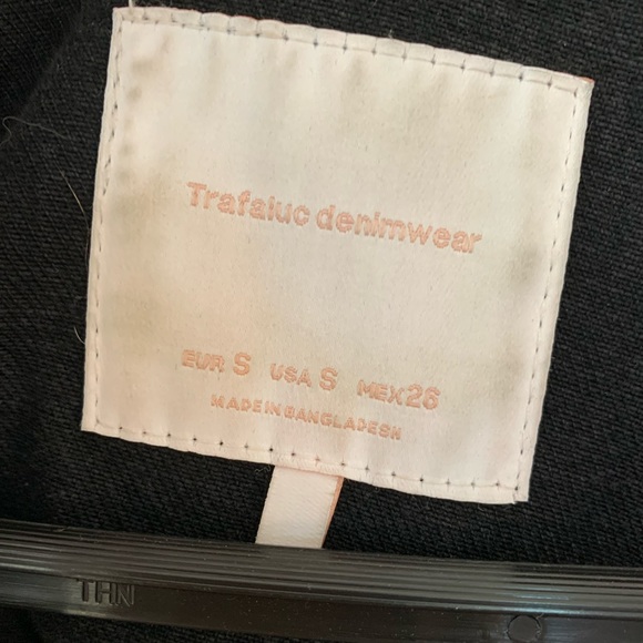 Zara Ripped Jean Jacket - Picture 4 of 4